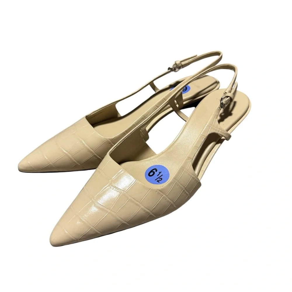 Vince Bianca Croc Leather Slingback Pump Pointy Toe Kitten Heel Size 6.5 NWT - Picture 3 of 7